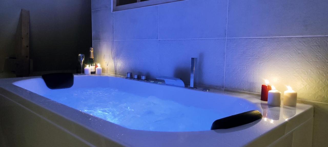 Ty Madelez, Chambres De Charme, Gites Et Spa La Roche-Derrien Exterior photo
